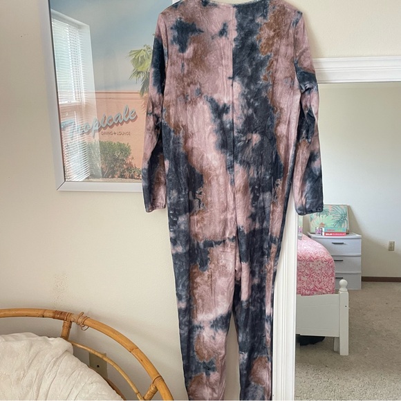 NEW Natural Life Tie Dye Fleece Onesie Pajamas - Picture 5 of 5